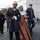 Biagio Antonacci e Laura Pausini cantano a sorpresa a Piazza di Spagna (Foto Giacomo Gabrielli/Ag.Toiati)