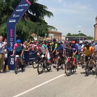Il via del Giro d'Italia-e, la tappa di Monastier Il video della partenza