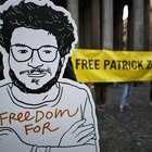 Patrick Zaki resta in carcere in Egitto: lo studente rischia fino a 25 anni