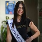 Miss Universo a 60 anni, Alejandra Marisa Rodríguez vince la selezione e sbaraglia stereotipi e concorrenza