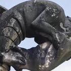 Germania, bufera sulla cattedrale per statua che raffigura ebreo che bacia nel sedere un maiale