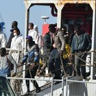 Migranti, Francia attacca di nuovo l'Italia: «Governo incapace di gestirli». Ira di Roma, salta la visita di Tajani a Parigi