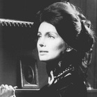 Gayle Hunnicutt morta, l'attrice star di "Dallas" aveva 80 anni. Nel telefim cult anni Ottanta era l'amante di J.R.