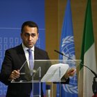 immagine Di Maio: «Governo unito sugli stipendi dei Vigili del fuoco». Salvini: Conte tolga il disturbo