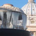Roma sotto zero, lo spettacolo delle fontane ghiacciate