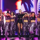 Annalisa, a Baia Domizia la data del tour in Campania