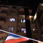 Napoli, dai balconi dei Quartieri Spagnoli l'applauso per Maradona