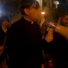Un megafono contro la droga: Don Coluccia a Quarticciolo e a San Basilio con le sue passeggiate della legalità