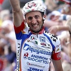 Davide Rebellin, il funerale del campione di ciclismo morto in un incidente stradale