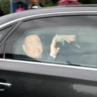 Silvio Berlusconi dimesso, il Cav lascia il San Raffaele dopo 45 giorni