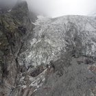 Monte Bianco, rischio crollo ghiacciaio: il sindaco di Courmayeur ferma auto e pedoni