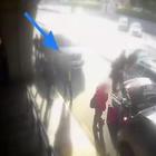 Pugno al passeggero, tassista fugge dopo l'aggressione a Fiumicino