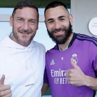 Totti in visita al Real Madrid. Da Benzema a Modric: tutta l'emozione dei Blancos