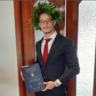 immagine Auto esplosa in tangenziale a Napoli, morto lo studente del Cnr: «Spezzato il suo sogno di lavorare alla Ferrari»