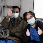 Coronavirus a Roma, la coppia cinese lascia lo Spallanzani: «La nostra cena romantica grazie ai medici italiani»