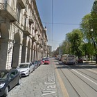 Torino, studente di 22 anni cade dal balcone durante una festa: è grave