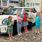 Mini con Crayola per scoprire gusti futuri automobilisti. Chi ha ora 10 anni guiderà in un mondo di vetture elettriche