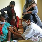 Vaccini, Oms: «Pandemia anche nel 2022 se i Paesi più poveri non riceveranno dosi»
