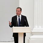 Medvedev attacca 