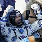 Luca Parmitano è tornato sulla Terra, un sorriso nella steppa del Kazakhstan