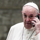 Papa Francesco: tampone ogni due giorni dopo essere entrato in contatto con arcivescovo positivo