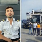 Incidente in nave al porto di Salerno, due marittimi investiti da un camion: morto Antonino, grave il collega
