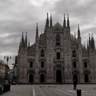 Fase 2 a Milano, piazza Duomo è ancora deserta