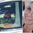 Rossella Nappini, i funerali dell'infermiera uccisa a Roma: parenti e amici stretti al San Filippo Neri per l'ultimo saluto