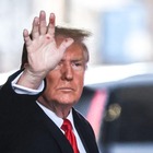 Trump e le macchie rosse sulla mano
