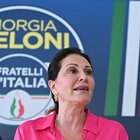 Daniela Santanchè batte Carlo Cottarelli ed è eletta in Senato: chi è l'imprenditrice sodale di Giorgia Meloni che è stata anche candidata premier