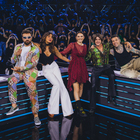 X Factor 2022, giovedì i live: Fedez «Quel tavolo è una trincea». Rkomi «Sarò una Iena». Si parte con le cover