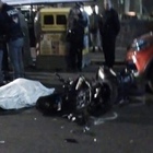 Napoli, incidente nella notte: auto contro moto, muore 21enne