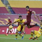 Le pagelle di Roma-Parma: Mkhitaryan sulla giostra del gol (8), Karsdorp, miracolo di Fonseca (7)
