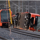 Svizzera, due treni deragliano nel Canton Berna: diversi feriti, almeno uno è grave
