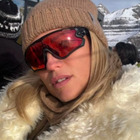 Michelle Hunziker, sveglia all'alba per sciare: «Da buona svizzera parto a quest'ora». E sullo snowboard c'è Alessandro Carollo