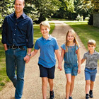 Kate Middleton operata, William si occupa di persona di George, Charlotte e Louis. E fa le prove per prendere il posto di re Carlo