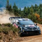 Ogier con la Toyota guida il Rally del Portogallo. Alle sue spalle le Hyundai di Tänak, Neuville e Sordo