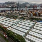Omicron mette in ginocchio Hong Kong
