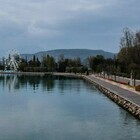 Lago di Garda, turista italiano muore a 25 anni: si era tuffato in acqua per il caldo. Tragedia a Sirmione