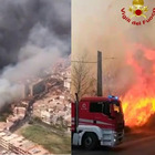 Catania devastata dagli incendi: case evacuate, lido distrutto. Aeroporto chiuso. Musumeci: «Carcere a vita per i piromani»