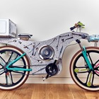 Deliveroo, la bici fatta con utensili da cucina riciclati