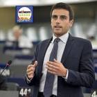 Falsa laurea alla Bocconi sul cv, l'europarlamentare M5S Marco Valli si autosospende