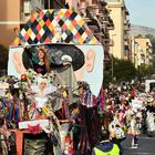 Le immagini del Carnevale: carri, maschere e coreografie della sfilata