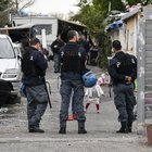 immagine Roma, controlli della polizia al campo nomadi di via dei Gordiani: sequestrate auto senza assicurazione