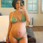 Kourtney Kardashian incinta e sexy, mostra il pancione su Instagram: «La mia dolce estate»