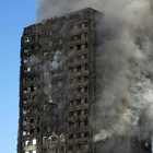Londra, incendio grattacielo: "Fiamme partite da un frigo difettoso"