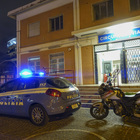 Napoli, 24enne violentata da tre uomini in ascensore nella stazione Circumvesuviana (Newfotosud Alessandro Garofalo)