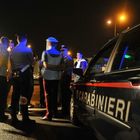Bergamo, donna sgozzata in casa, il marito: «Ho visto ladro fuggire». Fermato un uomo