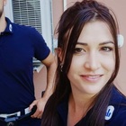 Ex vigilessa 30enne uccisa da un collega nella sede della polizia ad Anzola. L'agente si difende: «È partito un colpo mentre pulivo la pistola»