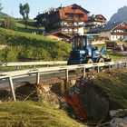 Bomba d'acqua a Cortina: ponte crolla, tanti danni, case eristoranti evacuati